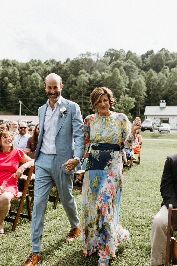 Abingdon Virginia summer wedding — Jewish wedding ceremony on the Creeper Trail, intimate moment between bride and groom surrounded by family.