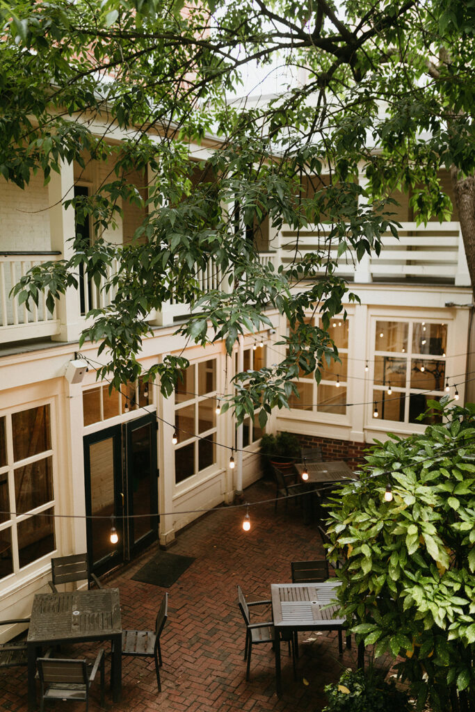 Wedding courtyard at Linden Row in Richmond, Virginia